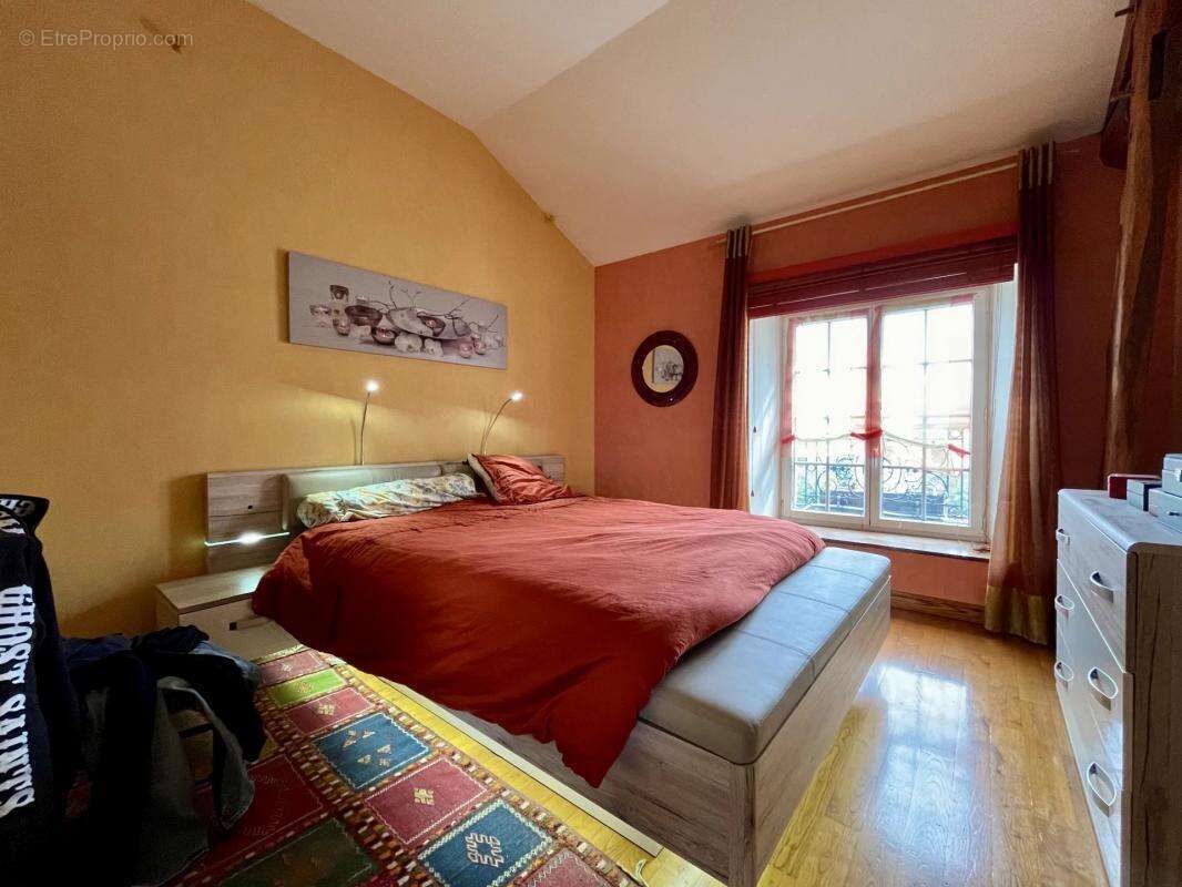 Maison à SAINT-LAURENT-DE-NESTE