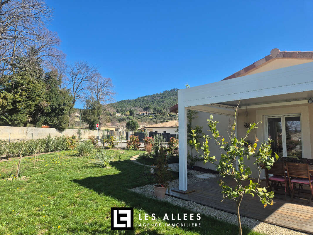 Maison à PUY-SAINT-MARTIN