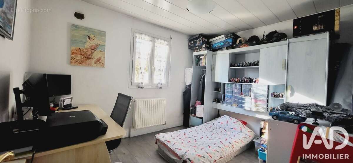 Photo 9