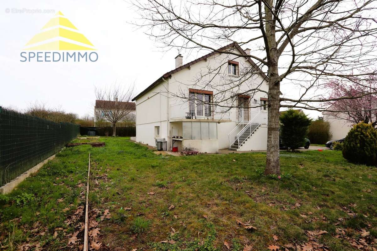 Maison à PERIGNY