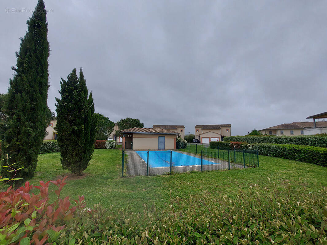 Appartement à MONDONVILLE