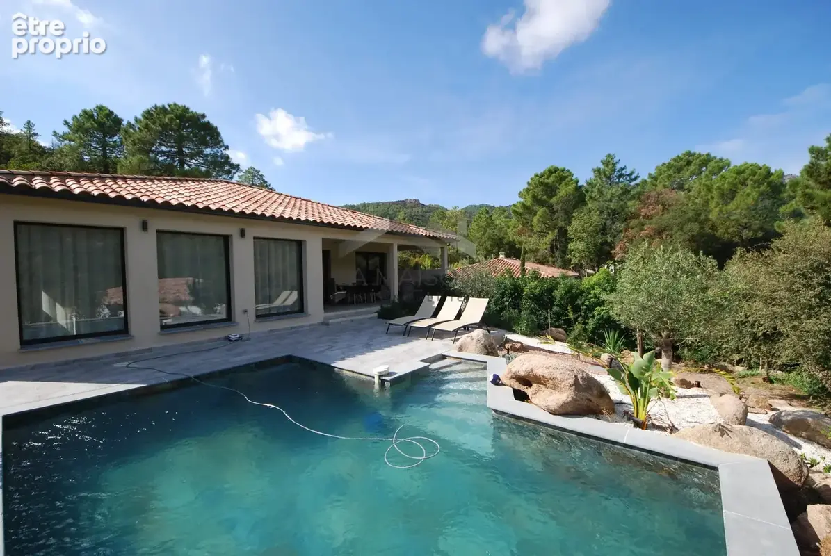 Villa T3 avec studio, piscine et sous-sol à aménager - photo 2