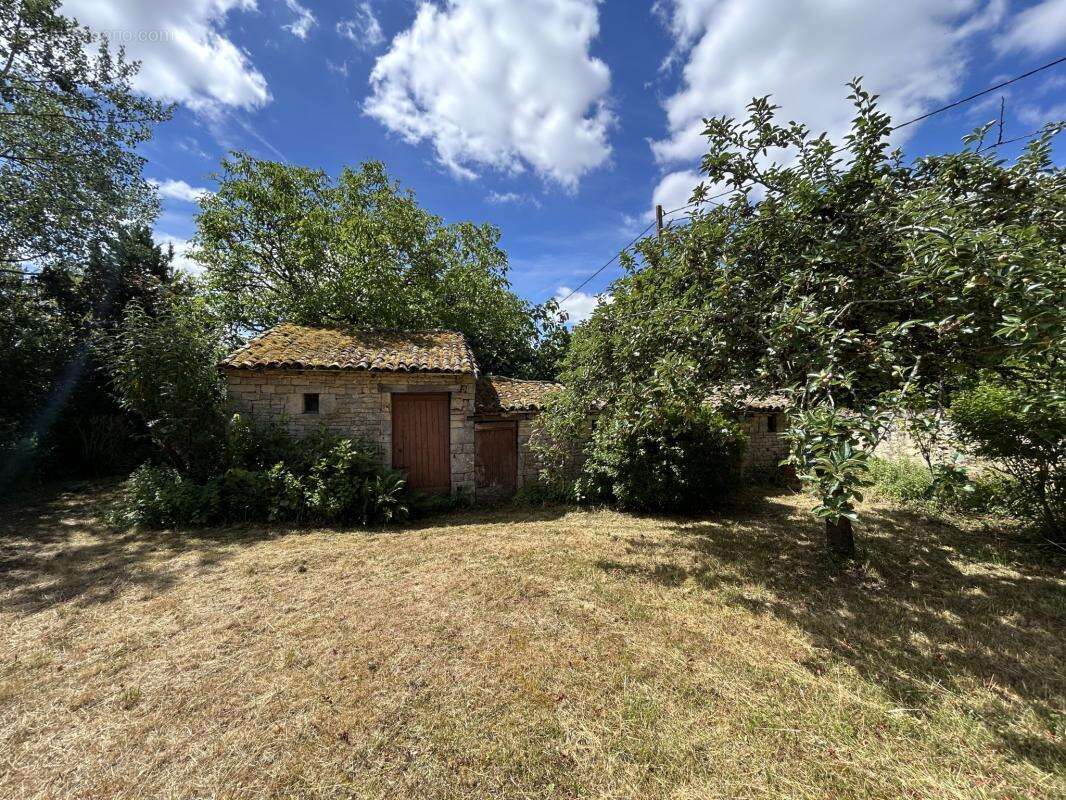 maison type longère de caractères - 156m2 - terrain 899m2 - photo 14