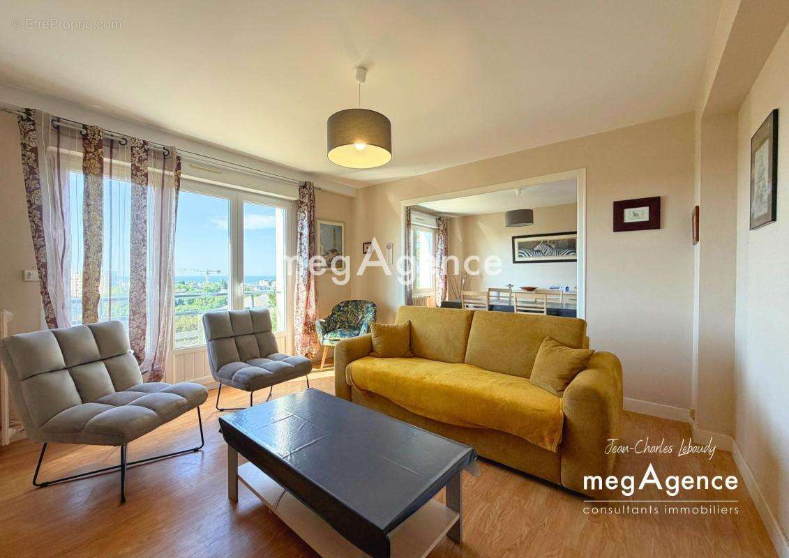 Appartement 5 pièce vue mer - Centre Ville - photo 3