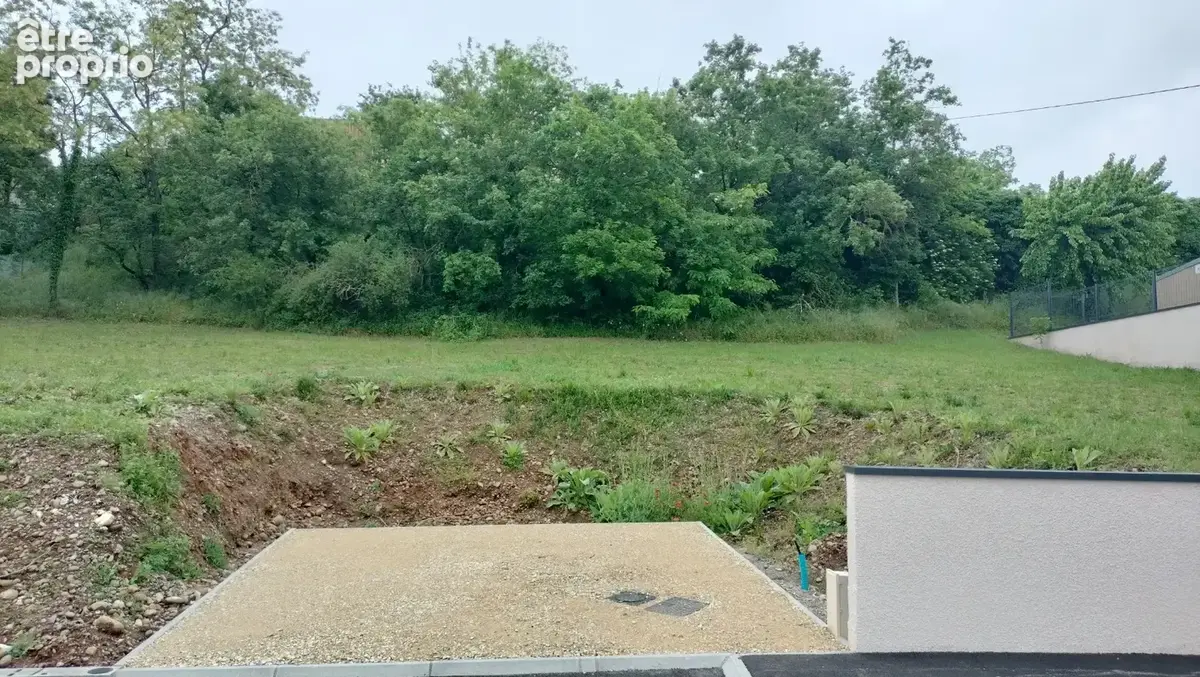 Terrain à EYMEUX