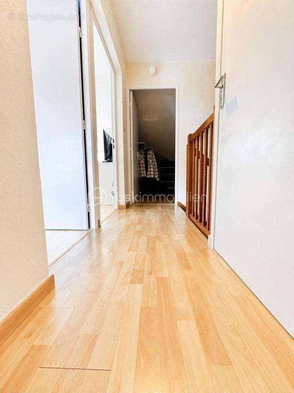 Appartement en duplex avec garage sur la commune de Voreppe - photo 7