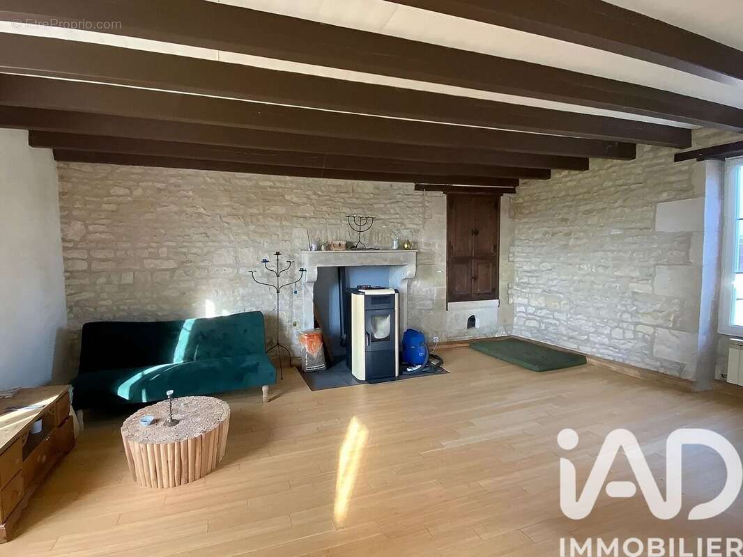 Maison 146 m² à Bougon  - photo 4
