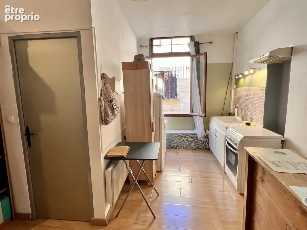 Studio au 1er etage - centre ville - photo 2
