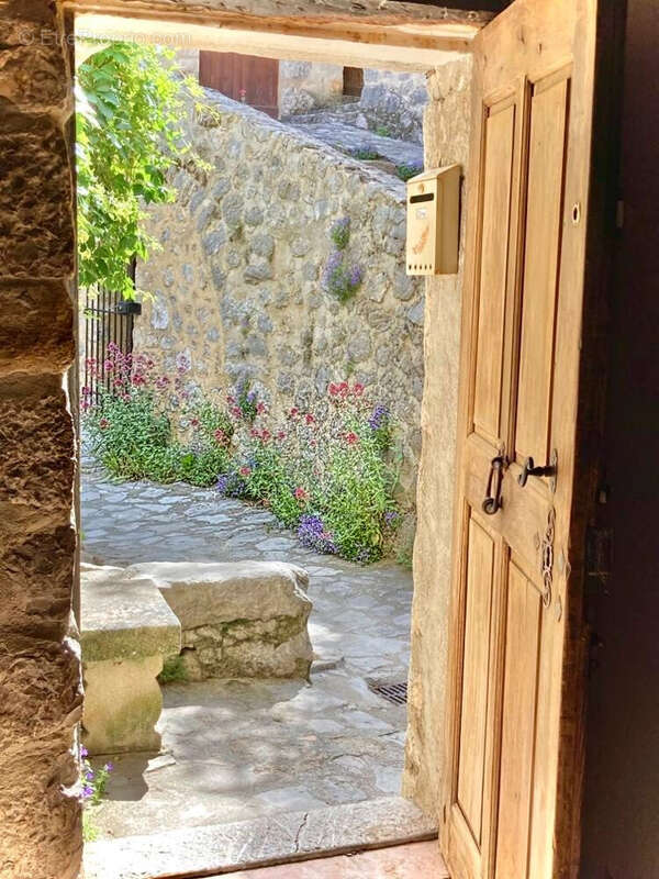 Maison à SAINT-MAY