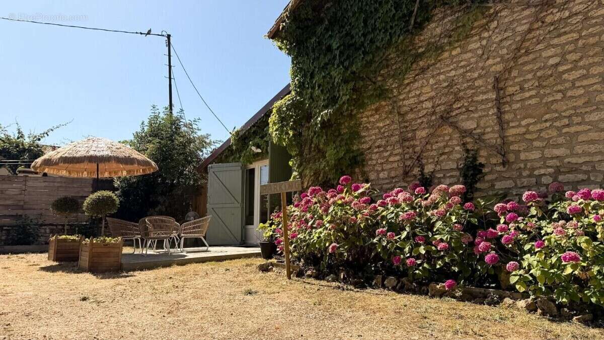 Longère rénovée avec piscine à 15km de Poitiers - photo 5