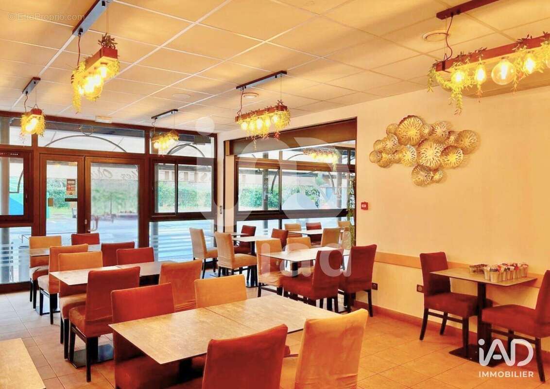 Photo 4 - Commerce à LE CANNET-DES-MAURES