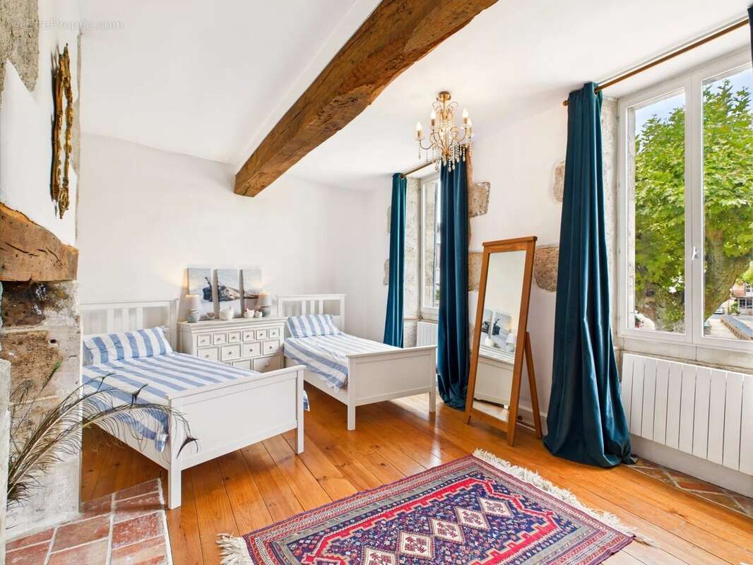 Maison à SOS