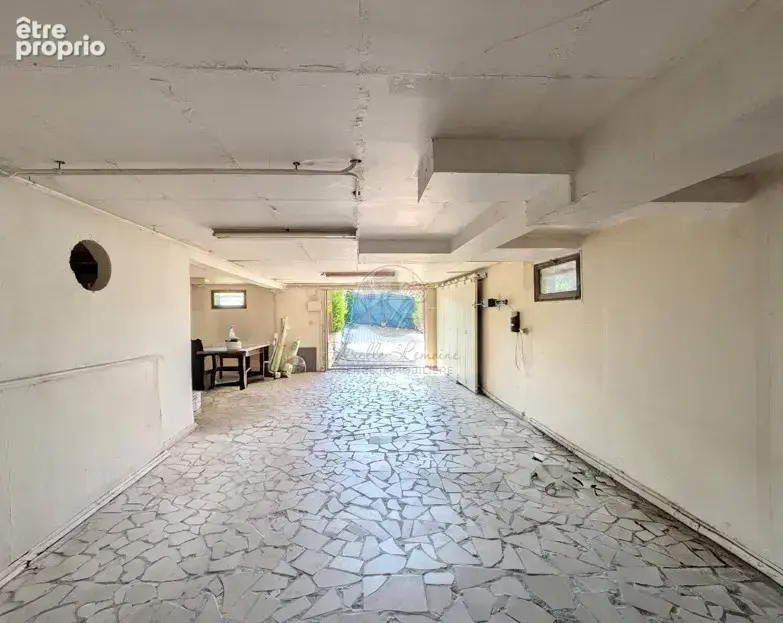Maison familiale avec vue panoramique et un emplacement privilégié - Vourles - photo 18