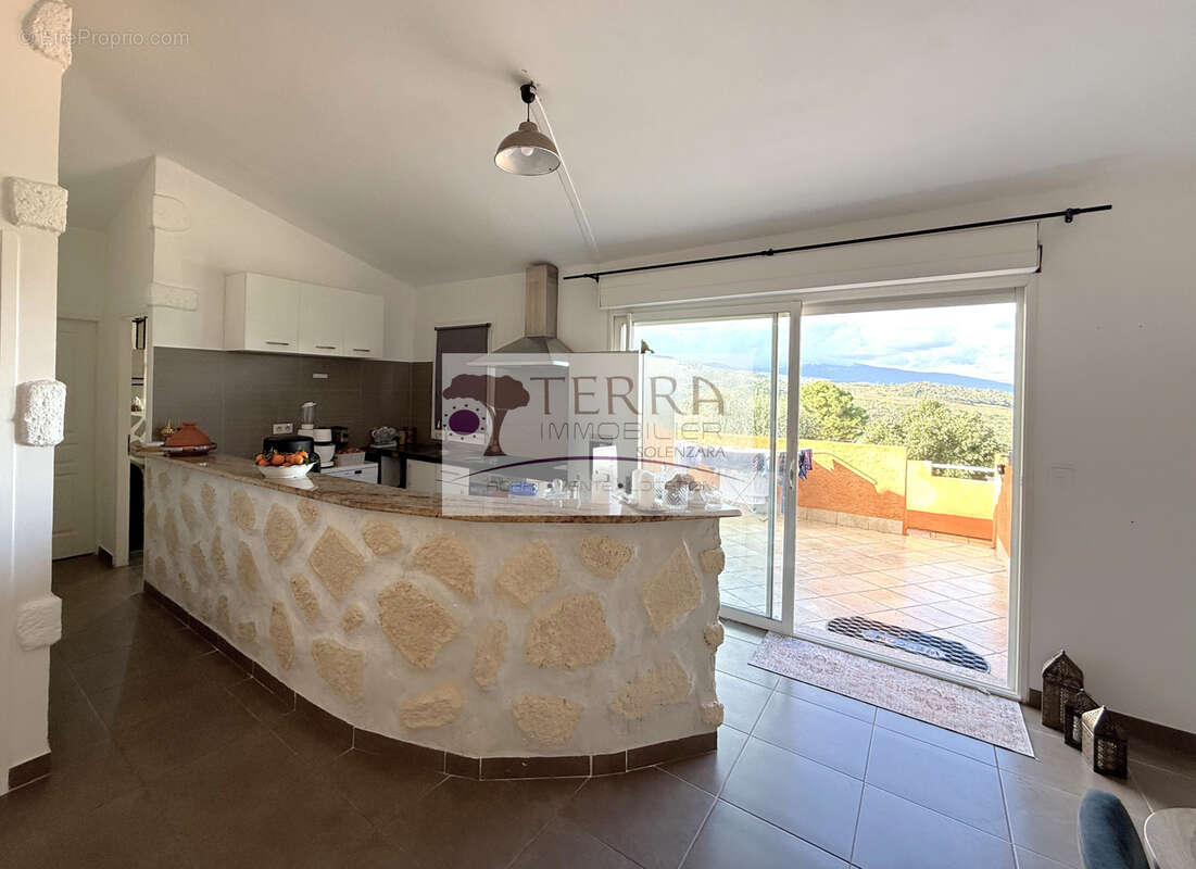 Appartement à SARI-SOLENZARA