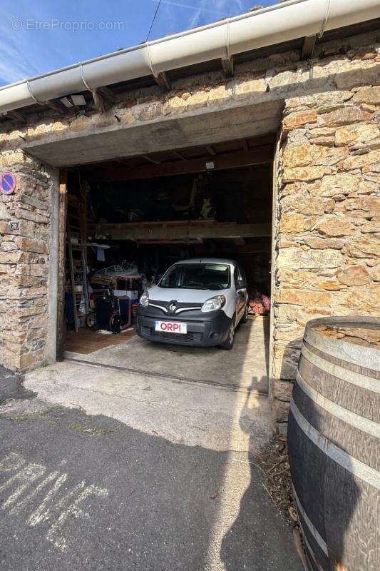 Parking à SAINT-GERVAIS-SUR-MARE