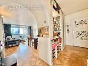 Appartement à SAVIGNY-LE-TEMPLE