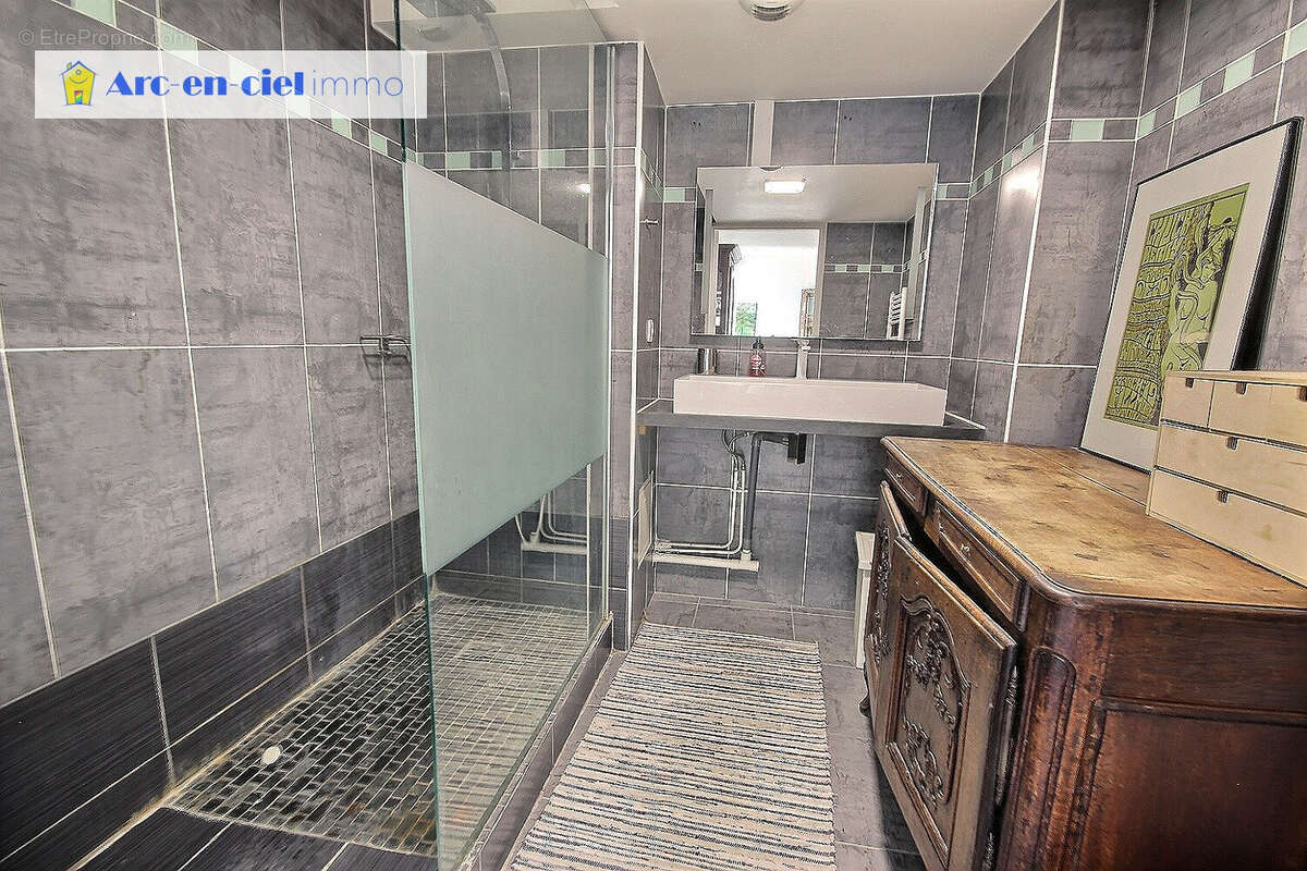 Appartement à NANTERRE