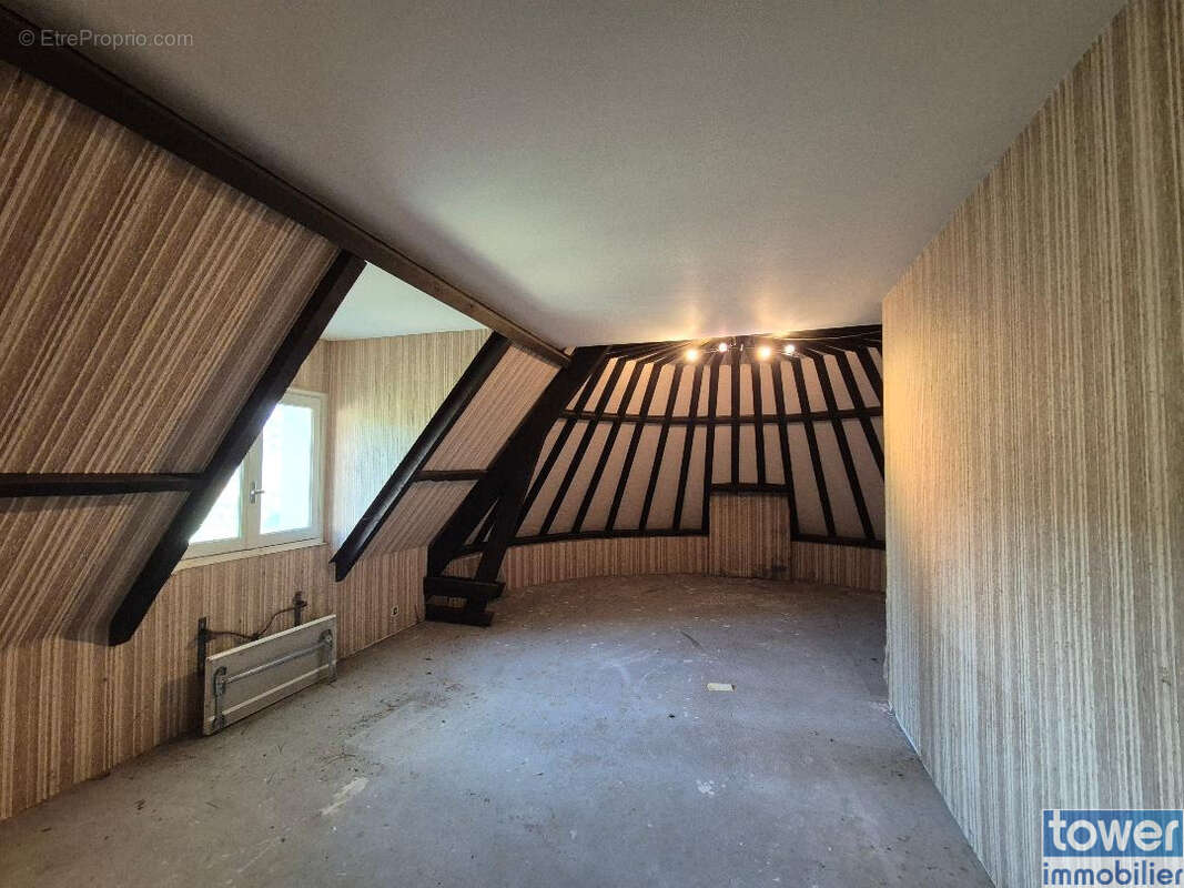Maison à VILLEFRANCHE-DE-ROUERGUE