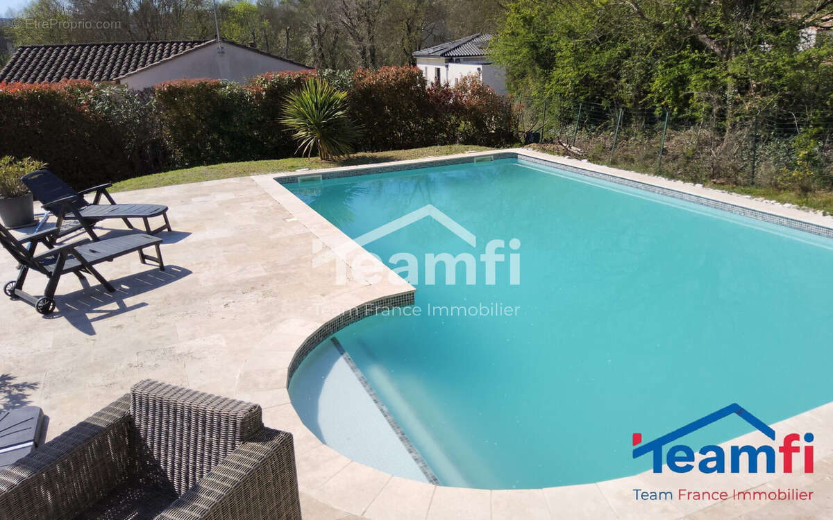 Maison à SAINT-JULIEN-DE-CASSAGNAS