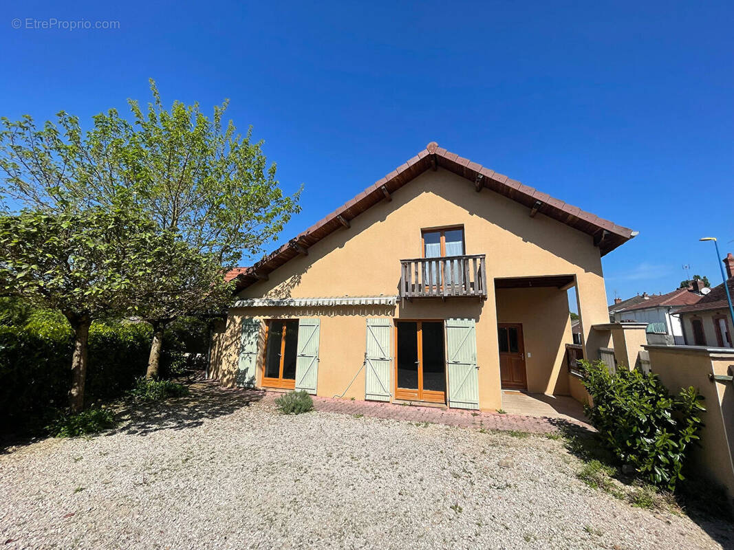 Maison à SAINT-GERMAIN-DU-BOIS
