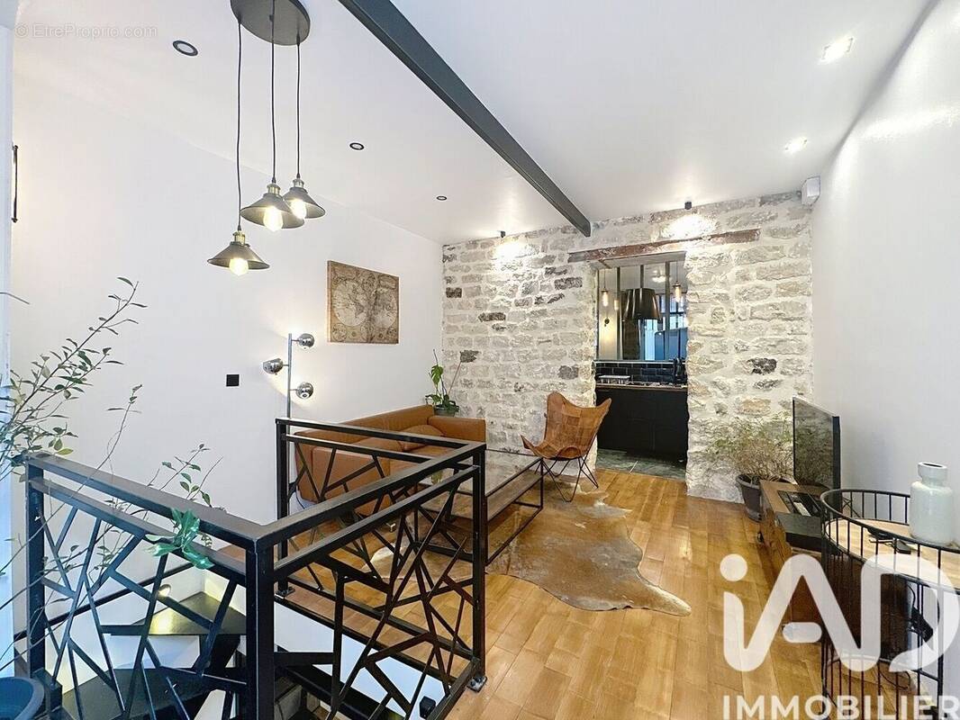 Photo 1 - Appartement à PARIS-18E