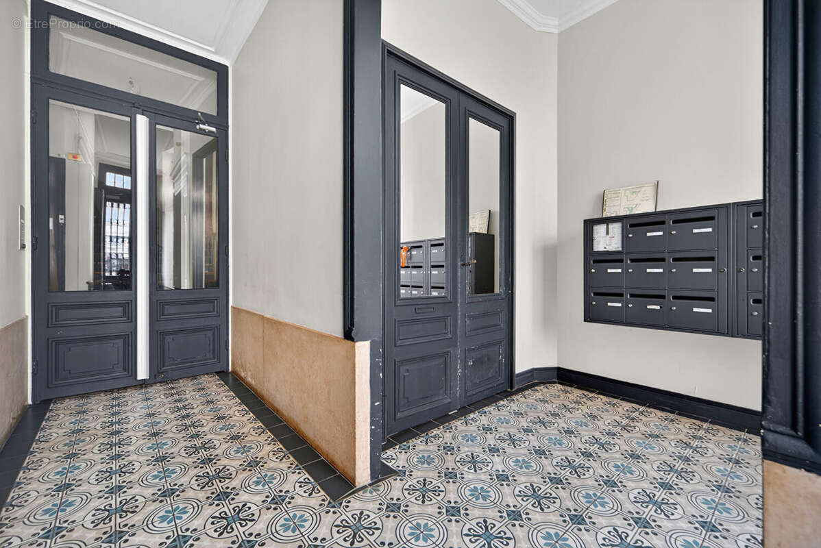 Appartement à PARIS-10E