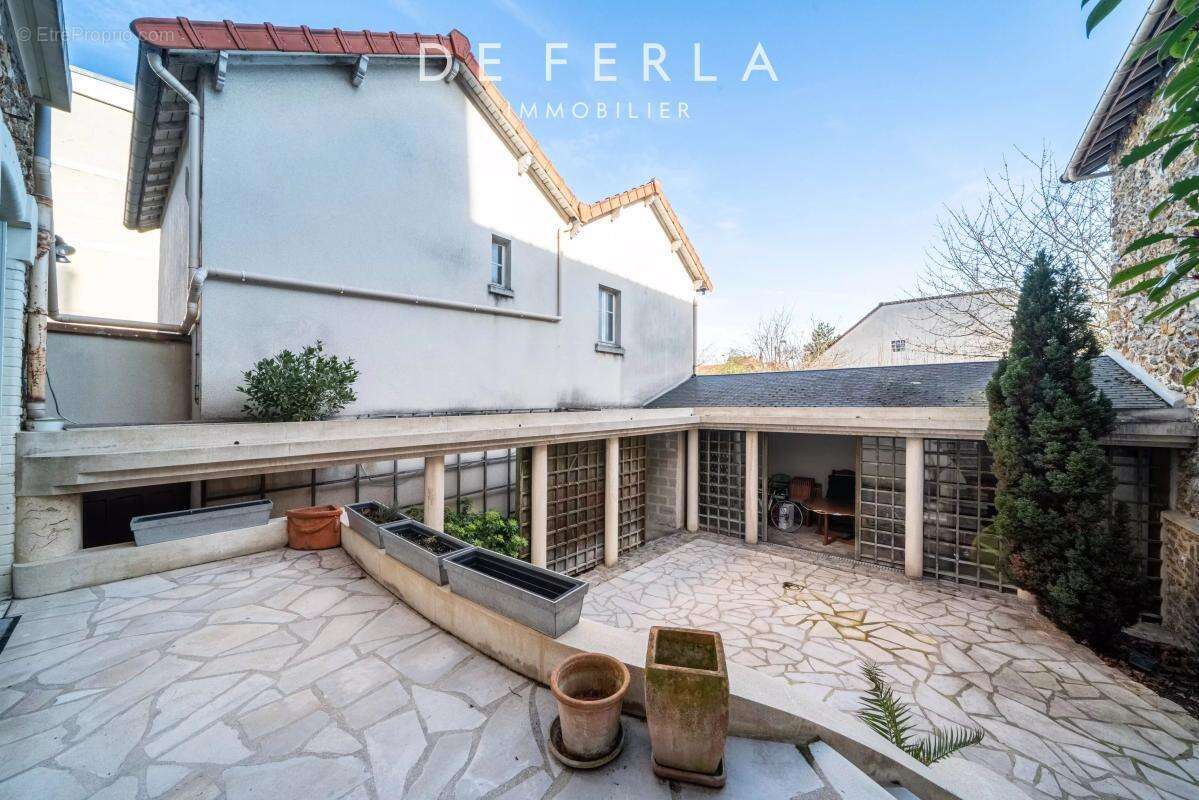 Maison à AULNAY-SOUS-BOIS