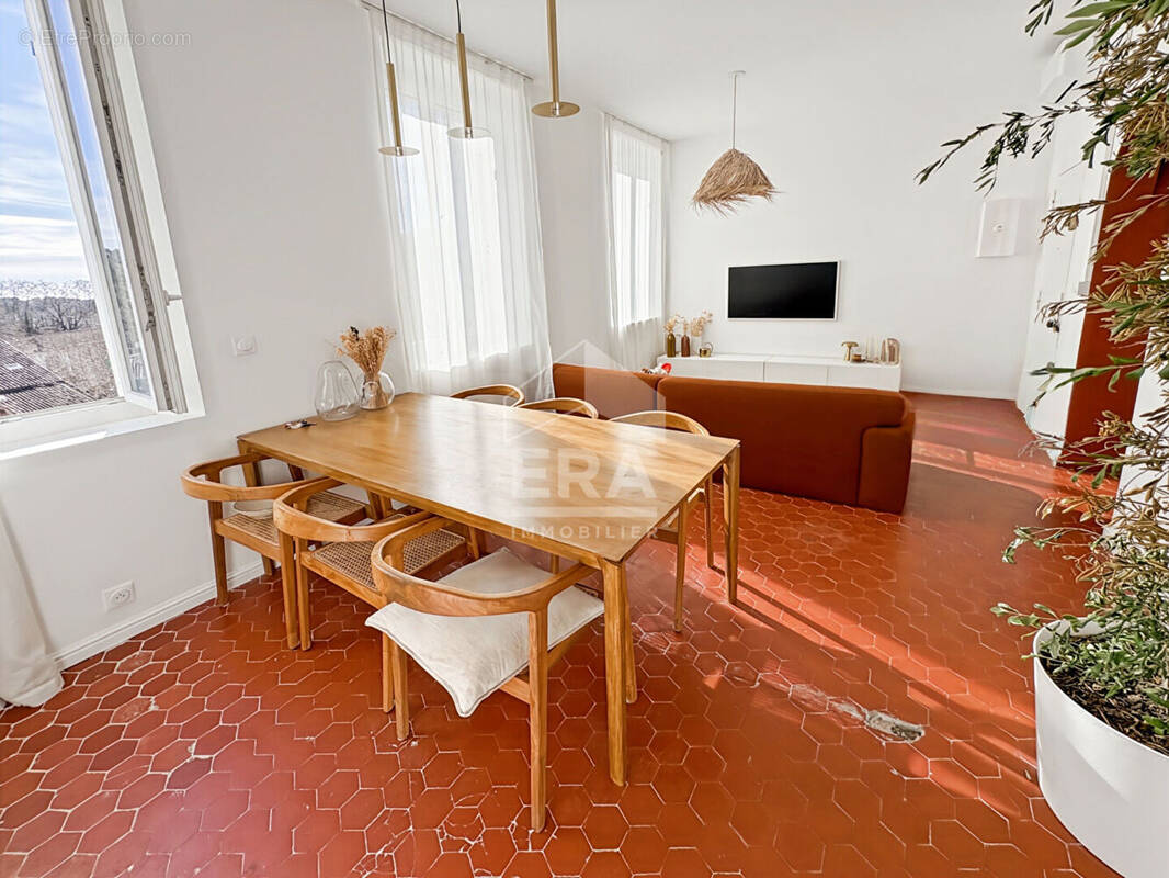 Appartement à SEPTEMES-LES-VALLONS