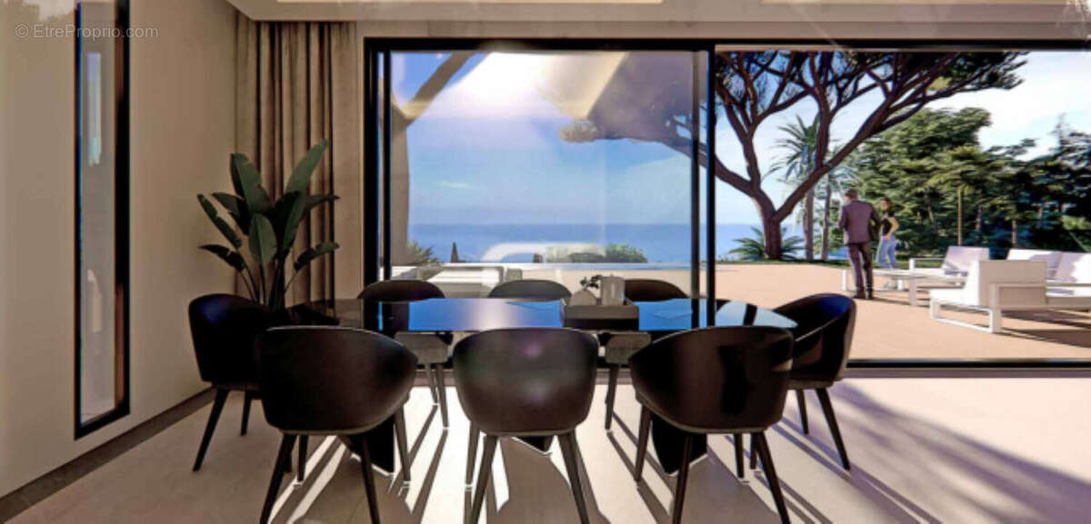 Maison à ROQUEBRUNE-CAP-MARTIN