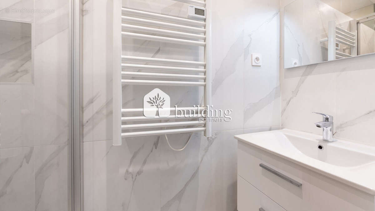 Paris 16ème - Gros Caillou - Appartement 2 pièces de 46,92 m² Carrez en étage - photo 13