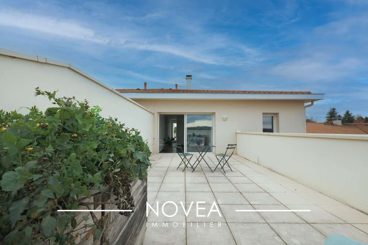 Appartement à VOURLES