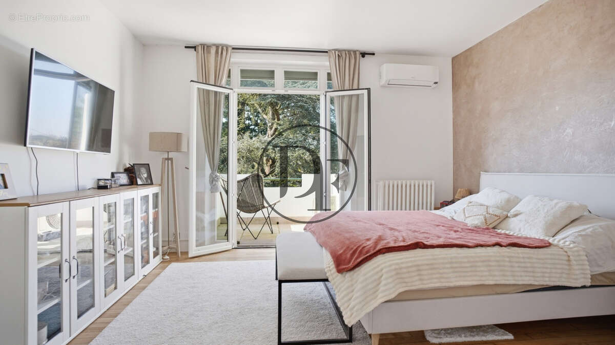 Maison à VULAINES-SUR-SEINE