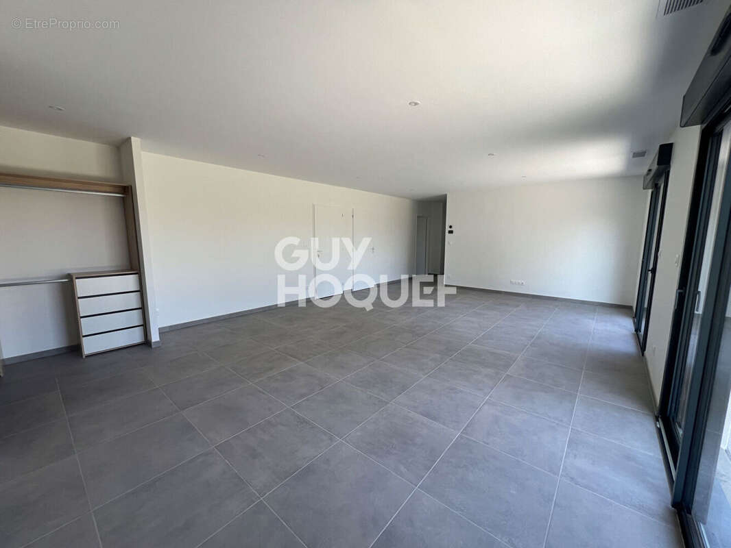 Maison de plain-pied de 100m² à Bulhon - photo 3