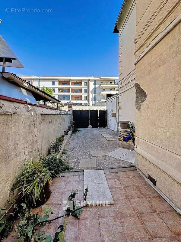 Appartement à MARSEILLE-8E