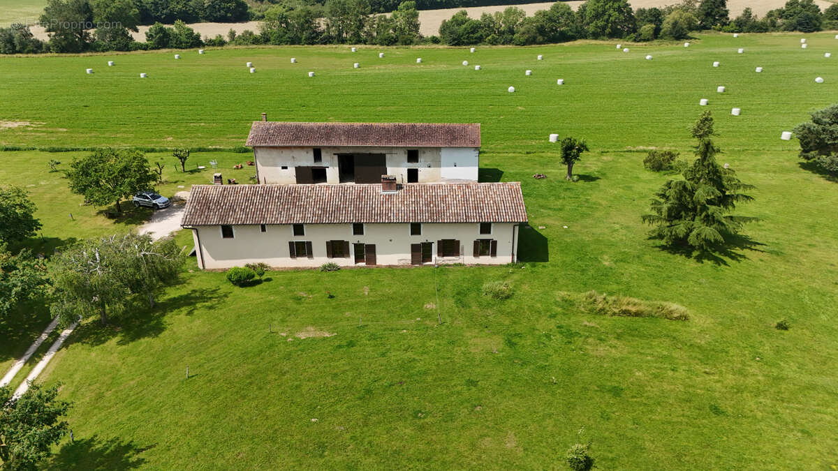 Maison à VILLARS-LES-DOMBES