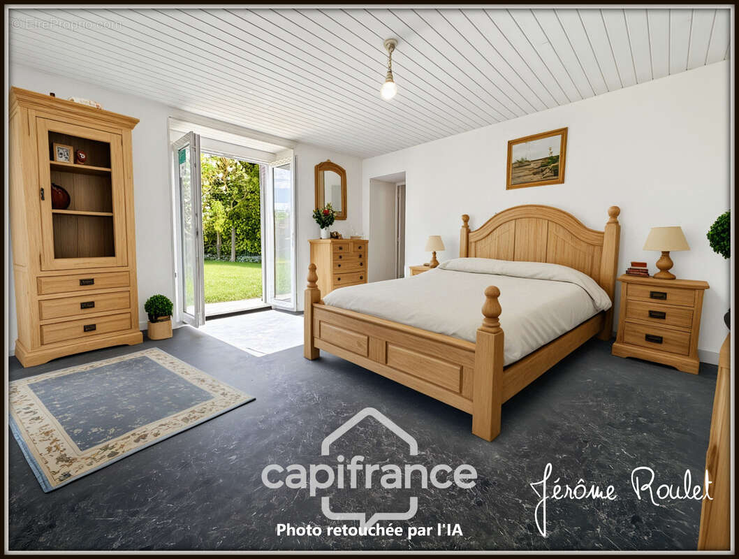 Maison en pierre à vendre 5 pièces 2 chambres Nombreuses Dépendances Terrain 22 400 m² Champigny-En-Rochereau (86) - photo 7
