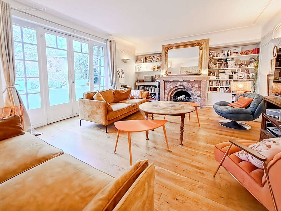 Maison à ARPAJON