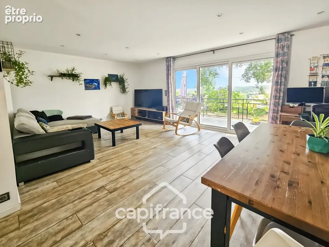 Coup de cœur à esbly–maison avec vue, sous-sol total et dépendance indépendante - photo 2