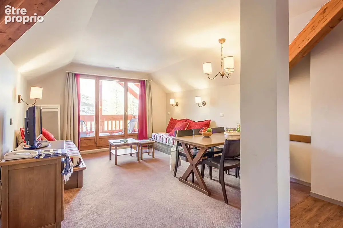 Vars property for sale