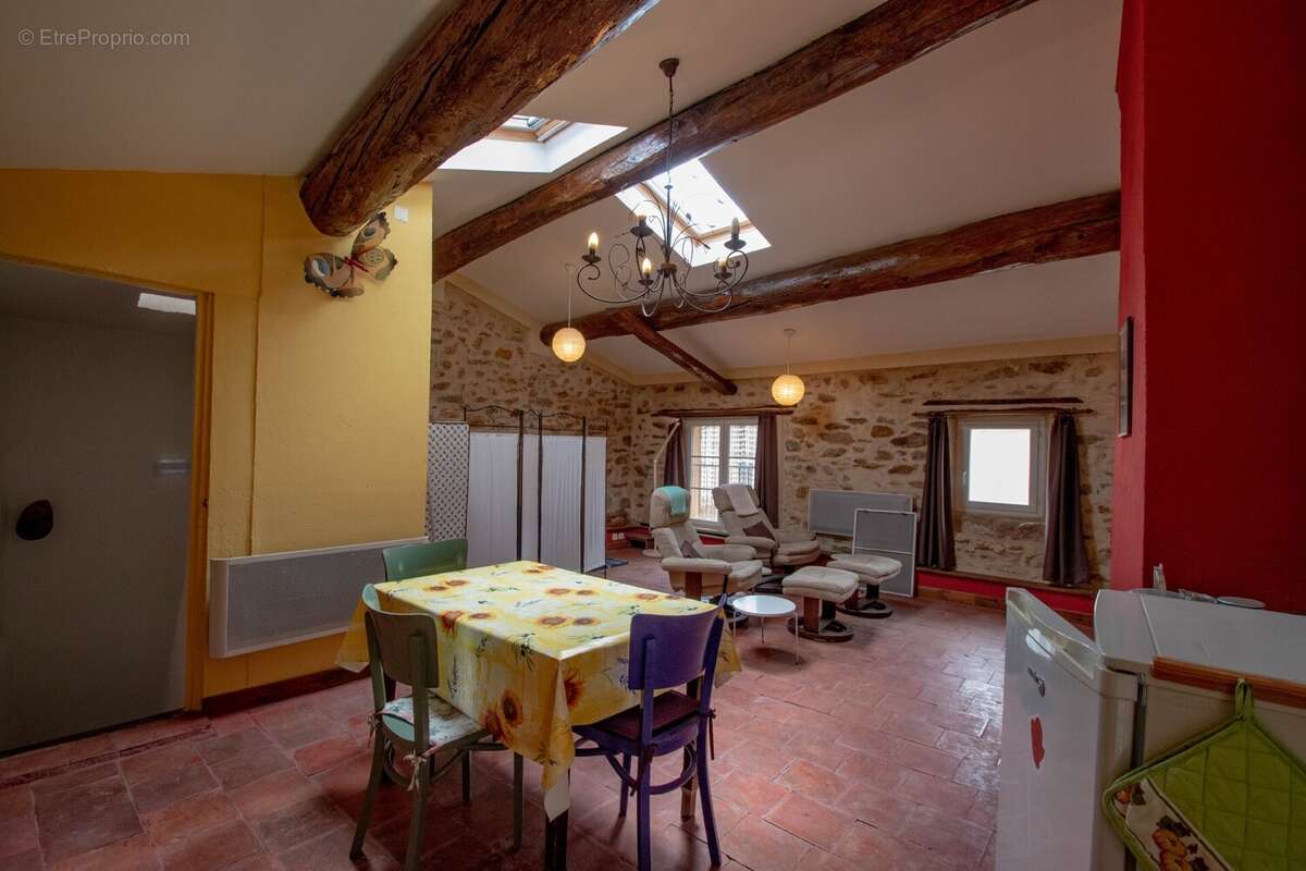 Maison à NEVIAN