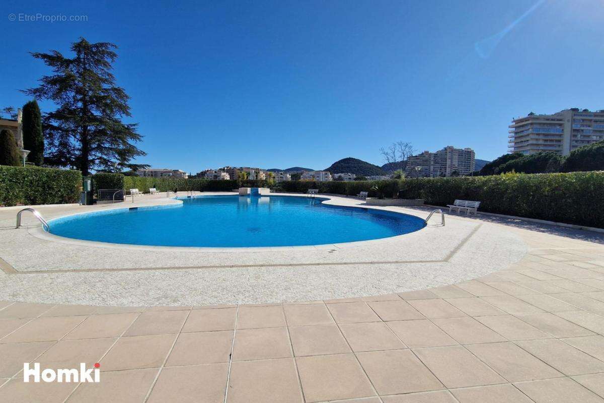 Appartement à MANDELIEU-LA-NAPOULE