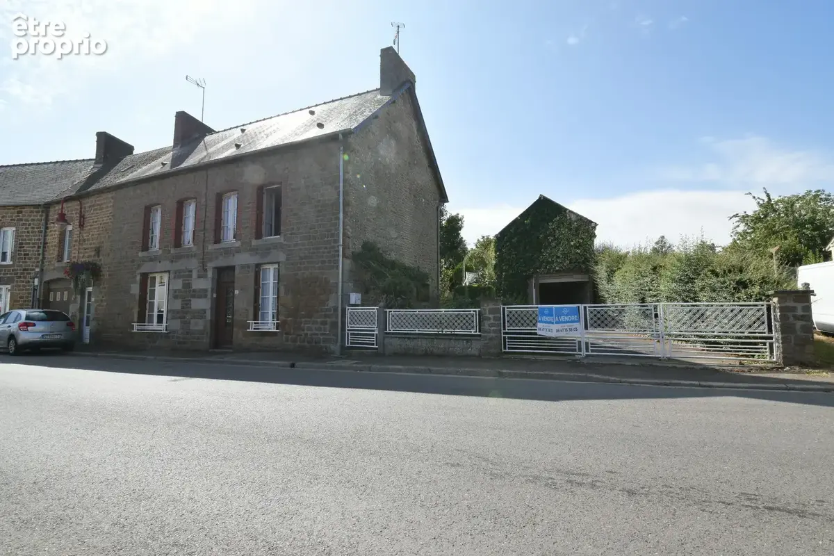Maison en pierre avec terrain et dépendances – Saint-Fraimbault - photo 2