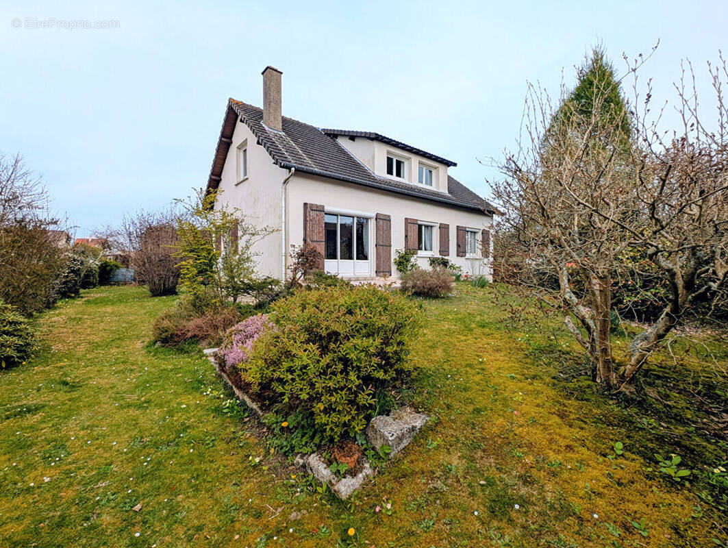 Maison à LE THUIT-SIGNOL