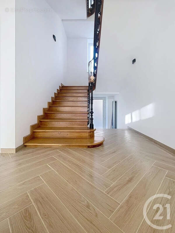 Maison à THAON-LES-VOSGES