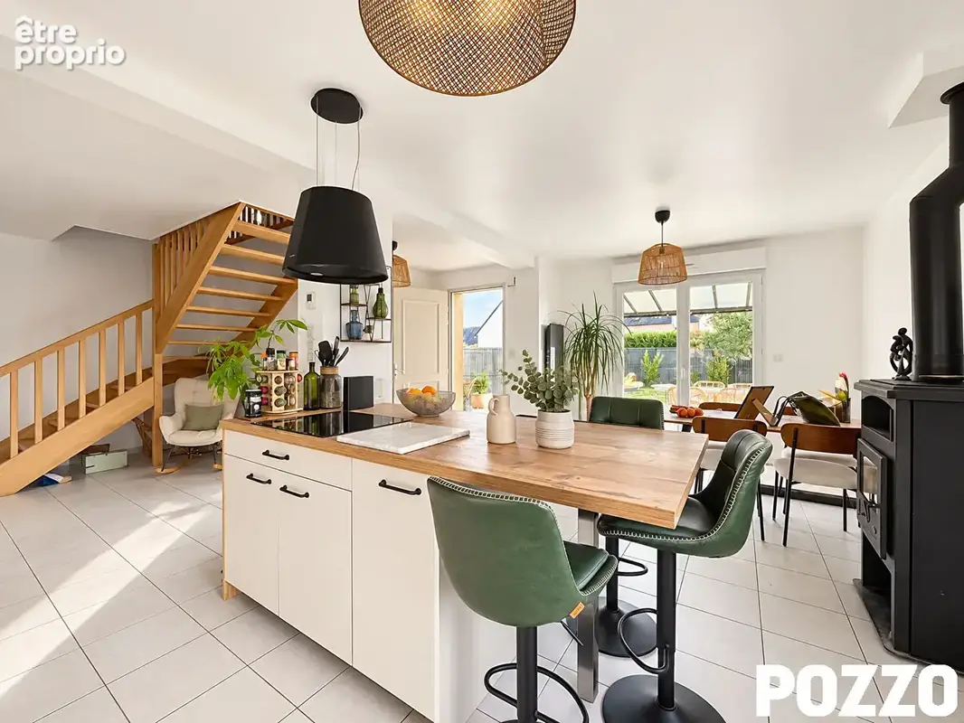 A Vendre - Saint Hilaire Du Harcouet - Maison 5 pièce(s) 98 m² - PROXIMITE DES SERVICES - GARAGE - photo 5