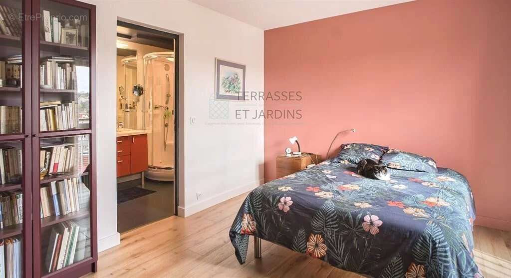 Appartement à SAINT-MAUR-DES-FOSSES