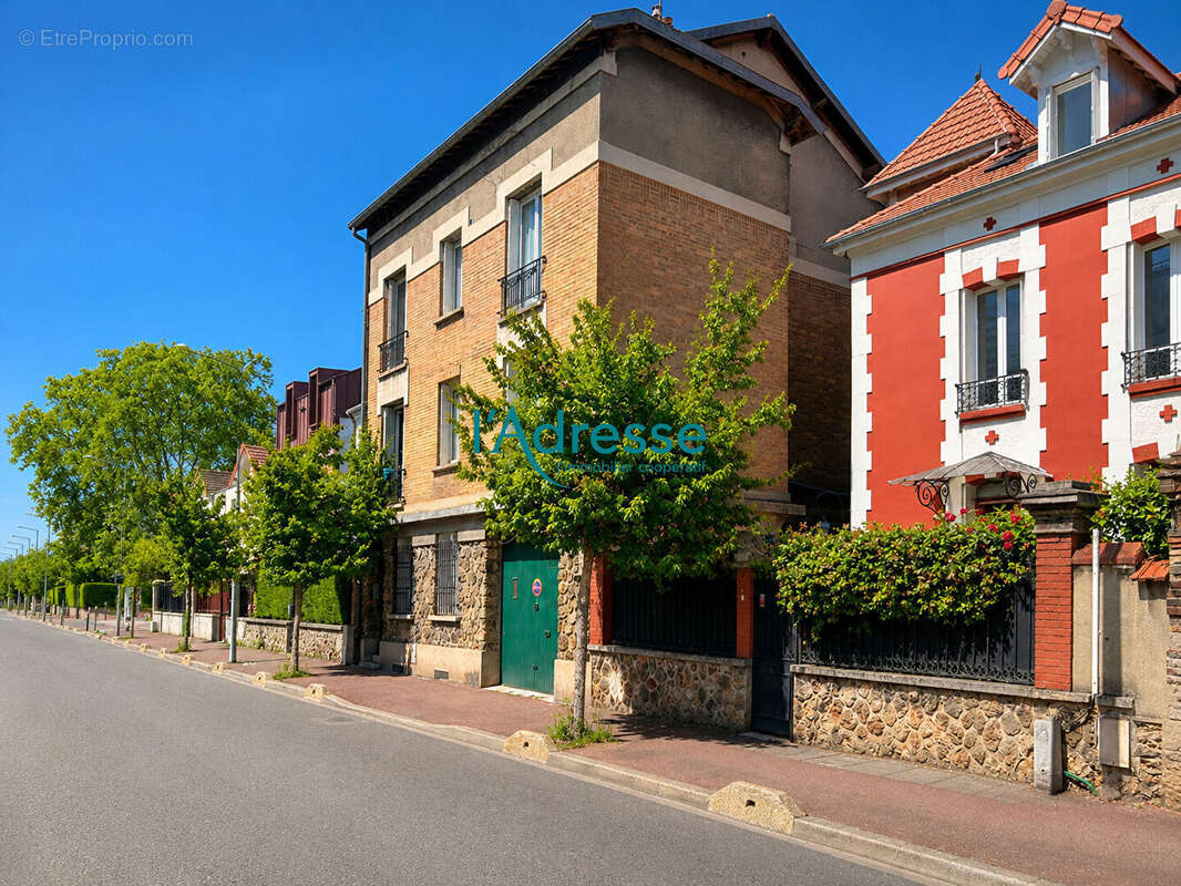 Appartement à NANTERRE