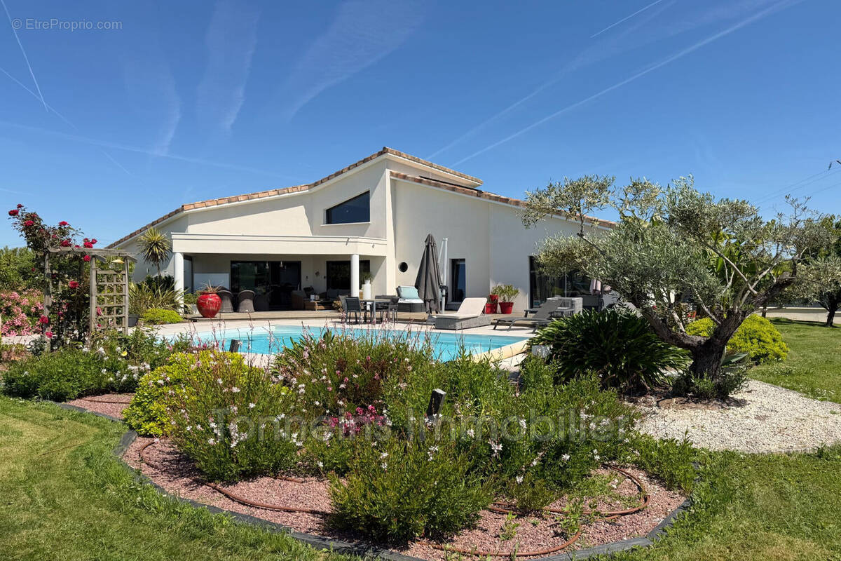 Maison à MAUVEZIN-SUR-GUPIE