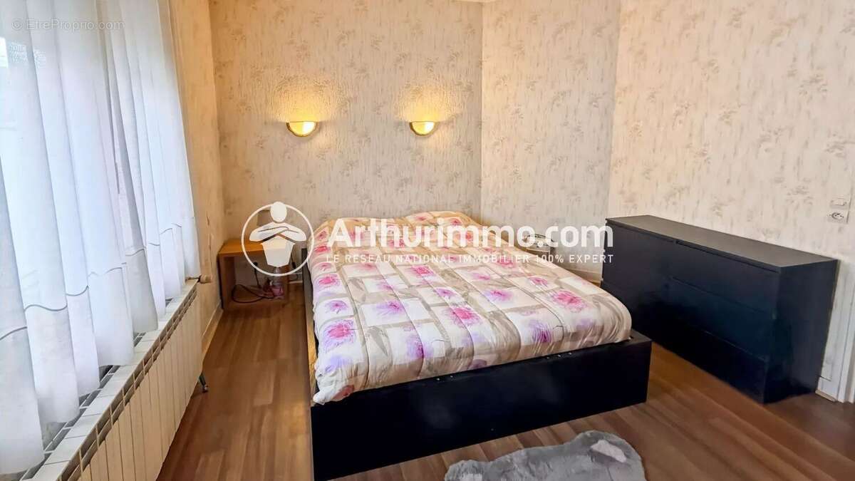 Maison à SAINTRY-SUR-SEINE