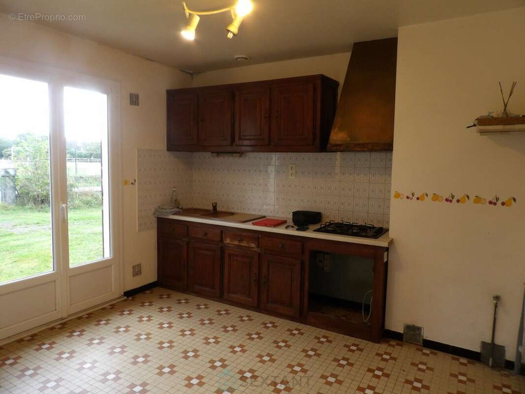 Maison à JUMILHAC-LE-GRAND